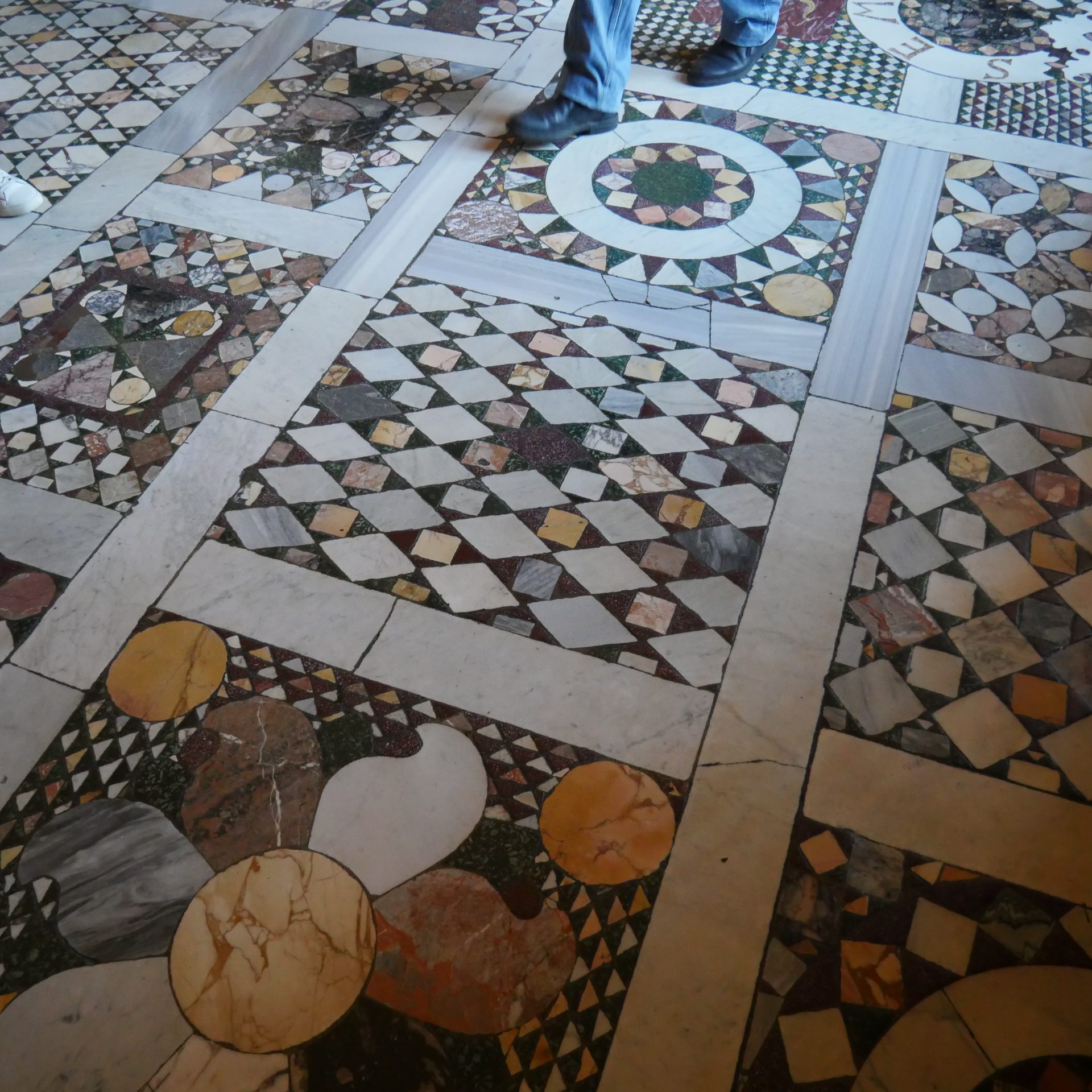 Sol de marbres dans les chambres de Raphaël - Musées du Vatican